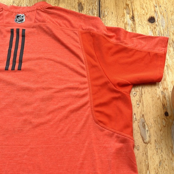 Brand new Adidas, Philadelphia Flyers, NBA Wickway shirt 2XL - Picture 10 of 15